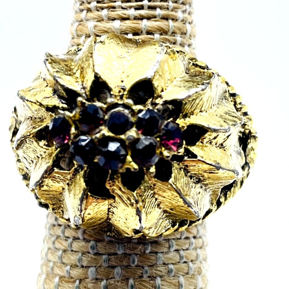 Vintage Gold Tone Floral Cocktail Ring Red Black Beaded Statement Stretch